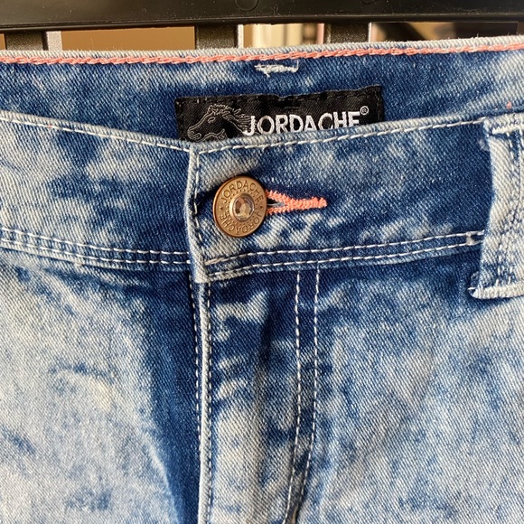Girls Jordache faded blue dye shorts - Picture 5 of 5